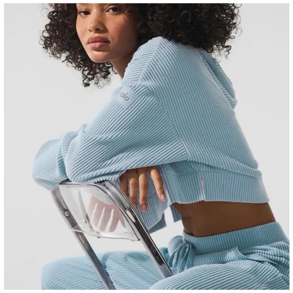 NWT ALO Yoga Muse Hoodie Celestial blue XS - Picture 5 of 10